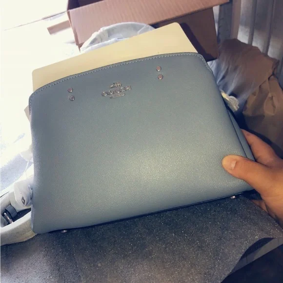 Coach Lillie Carryall💙 - Picture 9 of 10